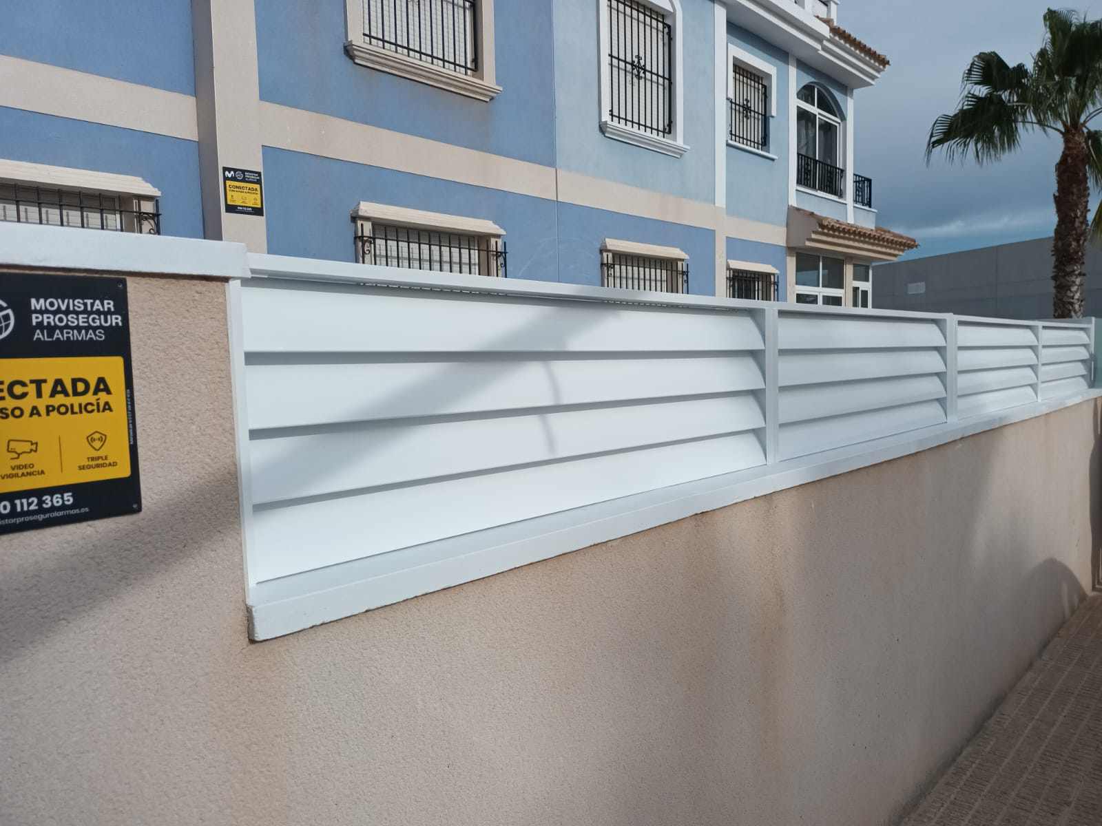 valla de aluminio